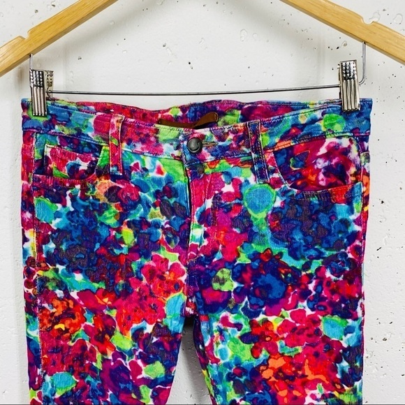 Joe's size 26 Psychedelic Floral Stretch Cords - Picture 3 of 10